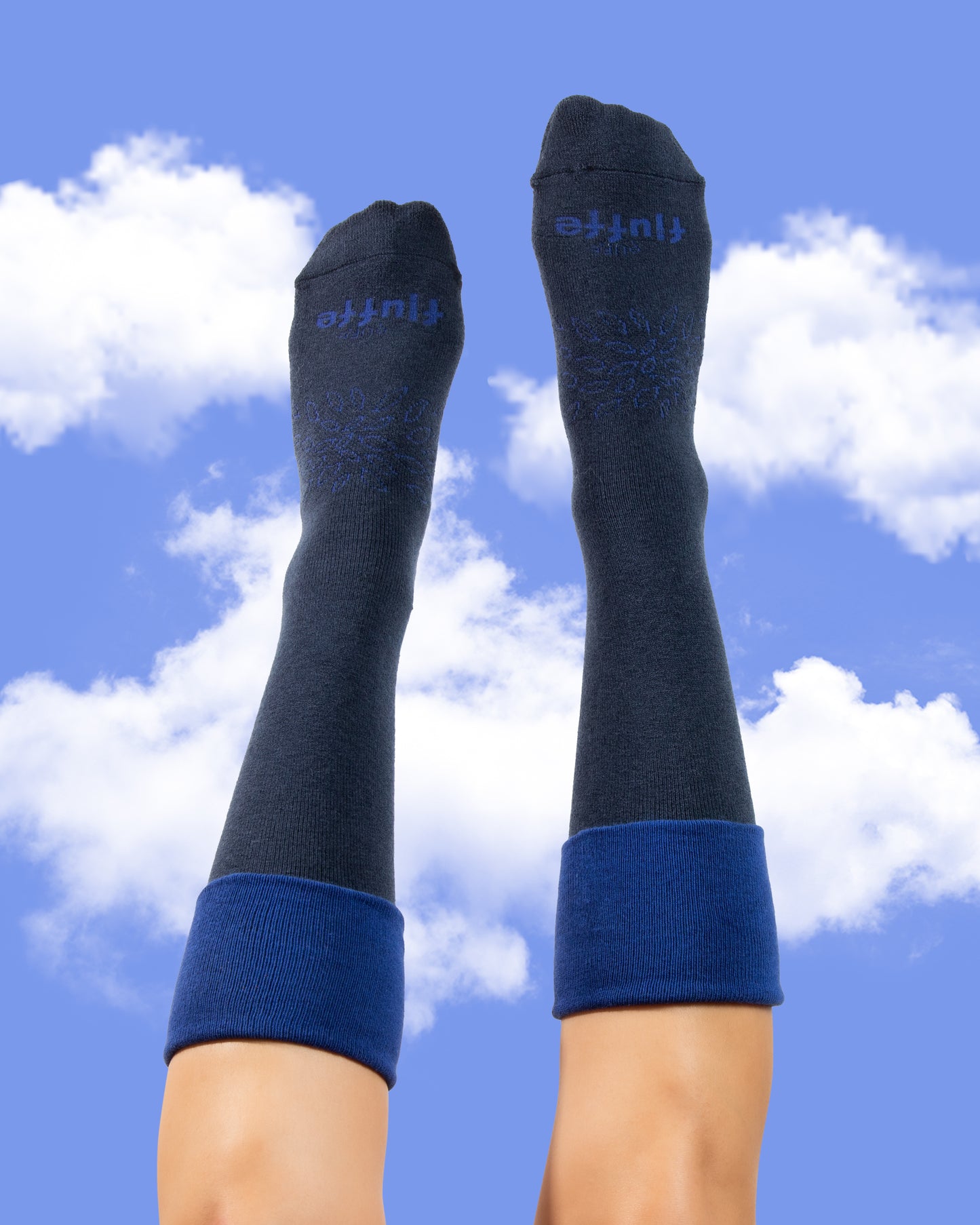 Blueberry Pie Cloud-Soft Merino Lounge Socks
